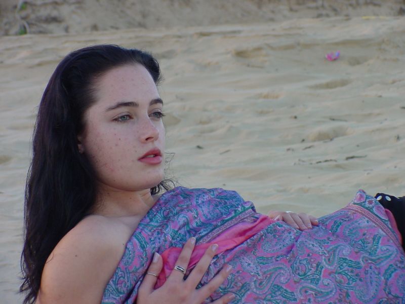 CNN, 'Photos show Reeva Steenkamp's transformation' — beach photos by friend Kerry Smith. Credit: 'Courtesy Kerry Smith'.